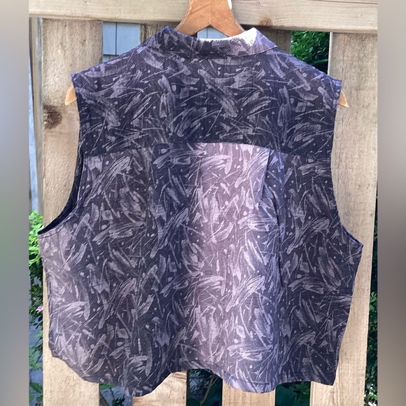 Cropped sleeveless button down top/vest lg - Picture 10 of 13